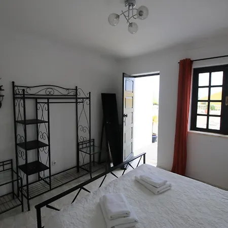 Charming Gogh Villa Luz
